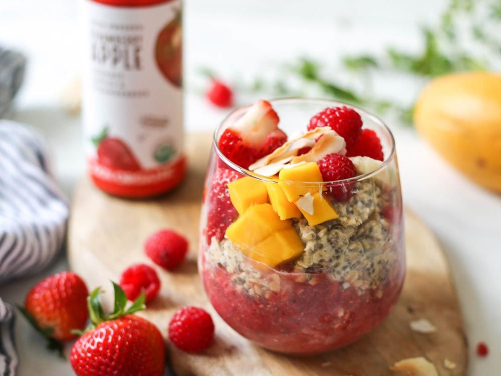 Strawberry Overnight Oats With Chia